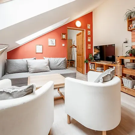 Valentina 2 Flat Hlavna With Parking For Fee Koszyce