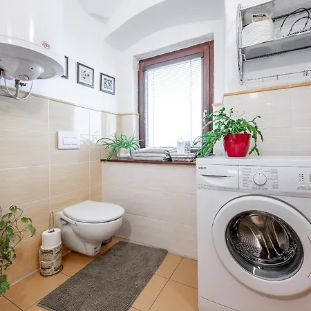 2 Flat Hlavna With Parking *
