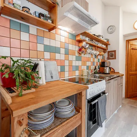 2 Flat Hlavna With Parking Apartmán *