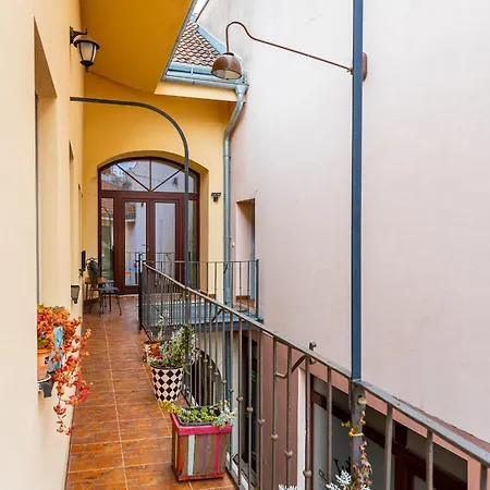 Valentina 2 Flat Hlavná With Parking For Fee Košice